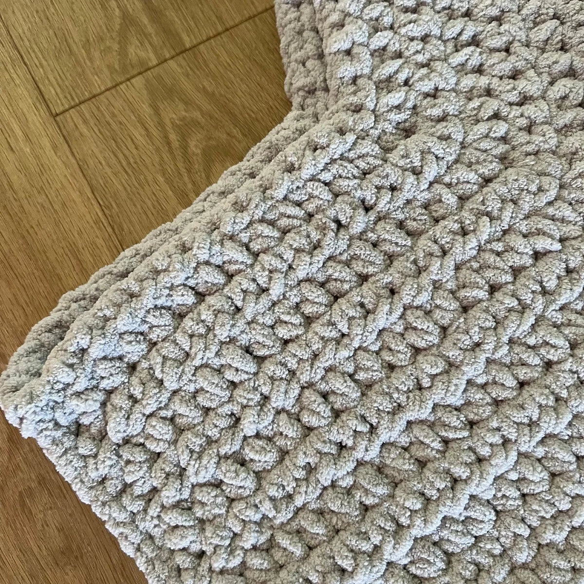 Cheek Cloud Shorts